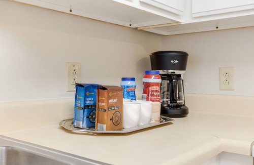 Dunean House | Cozy, Comfortable 2/1.5 Condo! Queen Beds, Fully Stocked Kitchen