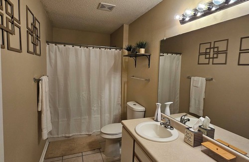 Wetmore House | Cozy, Comfortable, and Relaxing!