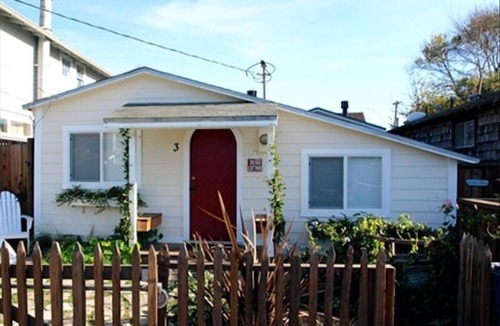 Stinson Beach House | Cozy, Comfortable Beach Home, Steps from the Beach!