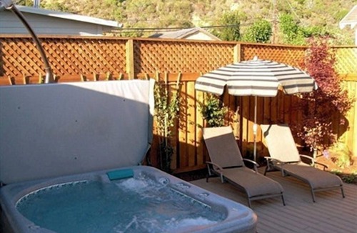Stinson Beach House | Cozy, Comfortable Beach Home, Steps from the Beach!