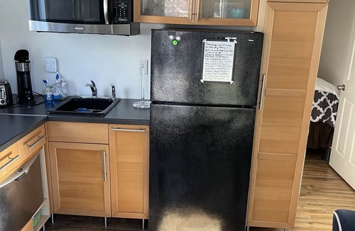 Northwest Cottage | Cozy Comfortable Cottage for One or Two Guest