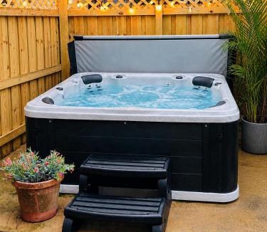 Wilmington House | Cozy Comfy Beach Cottage w Hot Tub