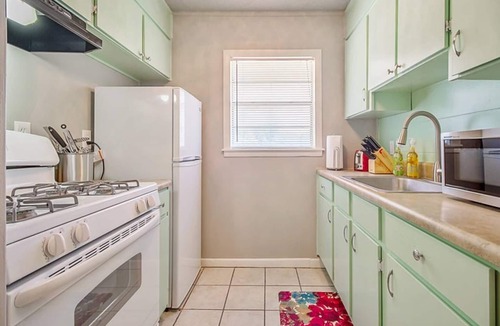 Central Oklahoma City Apartment | Cozy & Comfy - Few blocks away from Plaza District