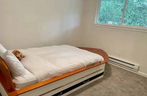Florence House | Cozy, Comfy & tranquil family and pet friendly