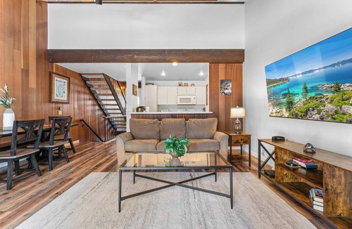 Kings Beach Condo | Cozy Condo and Gaming Loft Close to Northstar