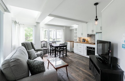 Mont-Tremblant Pedestrian Village Condo | Cozy condo by the village