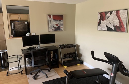 Regina Condo | Cozy condo, close to Northgate mall and Ring road Top Floor.