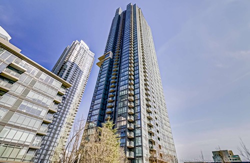 CityPlace Apartment | Cozy Condo near CN Tower - downtown