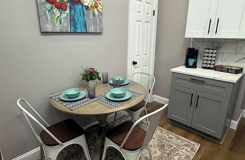 Portsmouth House | Cozy Condo Near Portsmouth Naval