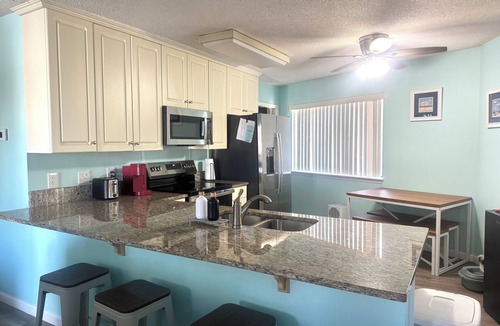 Miramar Beach Condo | Cozy Condo Short Walk to the Beach