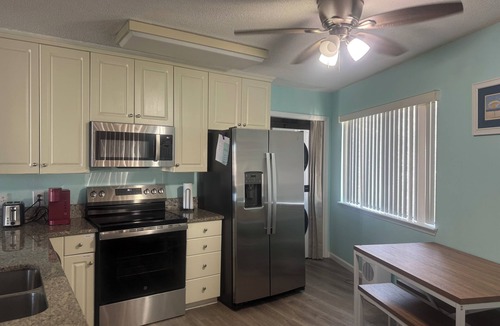 Miramar Beach Condo | Cozy Condo Short Walk to the Beach