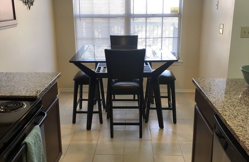 Kiln Creek Condo | Cozy Condo