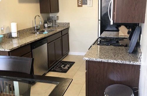 Kiln Creek Condo | Cozy Condo