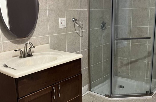 Dorchester Condo | Cozy Condo w/ Housekeeping Service