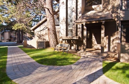 Tennis Village Condo | Cozy Condo with A/C, BBQ & Prime Location