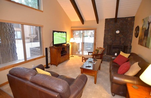 Tennis Village Condo | Cozy Condo with A/C, BBQ & Prime Location