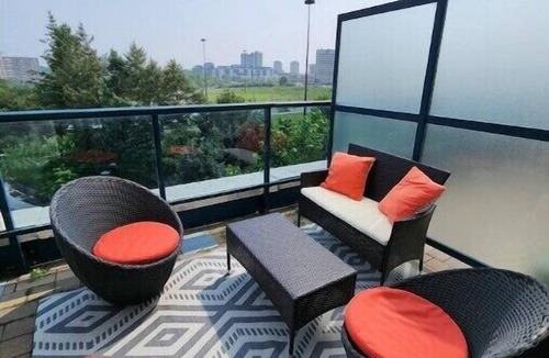 Wynford-Concorde Condo | Cozy Condo with Amazing views and Amenities