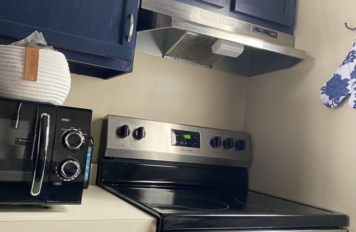 Corn Hill Condo | Cozy Condo with garage, laundryClose proximity to UR, RIT and Strong