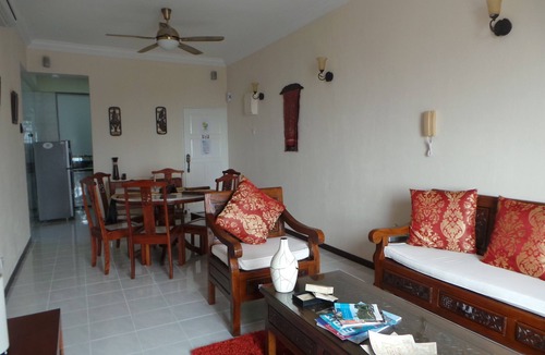 Batu Ferringhi Condo | Cozy Condo with Stunning Sea View