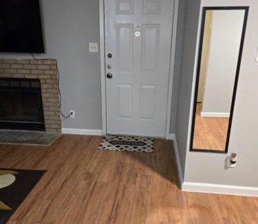 Clodine Apartment | Cozy Condo1