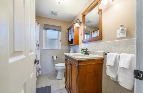 Morgan Point House | Cozy Connecticut Beach House