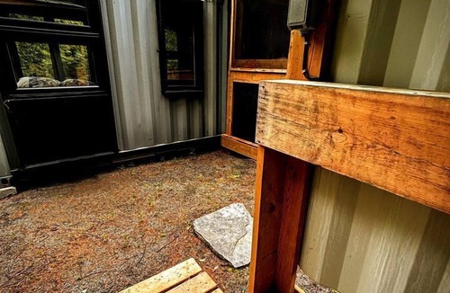 Bancroft House | Cozy Container for a Unique Glamping Experience in the Forest in Bancroft, Ontario