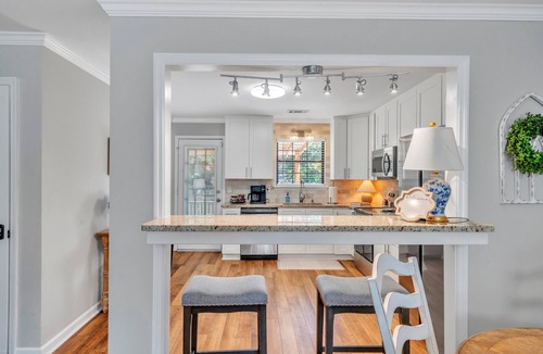 Warner Robins House | Cozy & Convenient 2BR/2BA Townhome