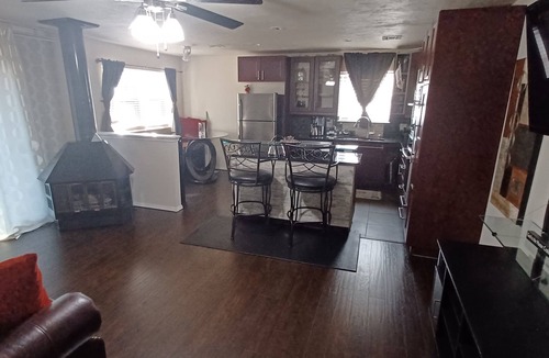 Central Oklahoma City House | "Cozy & Convenient 3-Bedroom Home in SEOKC – Ideal for Traveling Professionals!"