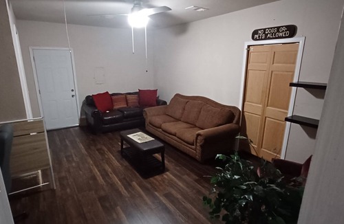 Central Oklahoma City House | "Cozy & Convenient 3-Bedroom Home in SEOKC – Ideal for Traveling Professionals!"