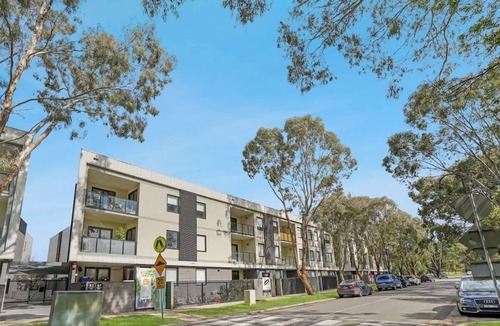 Bundoora Apartment | Cozy & Convenient Bundoora Apt withparking