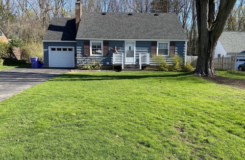 East Rochester House | COZY, CONVENIENTLY LOCATED, UPDATED HOME W/POOL!