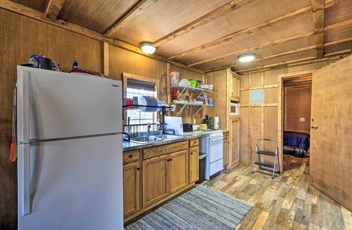 Cookson Cabin | Cozy Cookson Cabin w/Fire Pit: 1 Mi to Lake!
