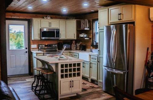 Onslow Cabin | Cozy Copper Cabin - 10 mins from Truro NS
