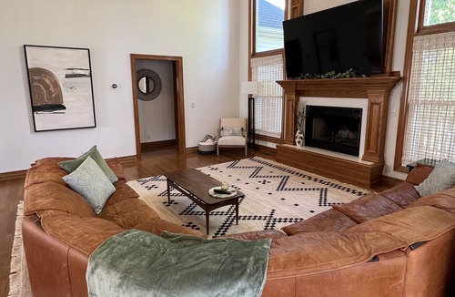 Carl Junction Cottage | Cozy Copper Oaks | Lake Views | Golf | Trails