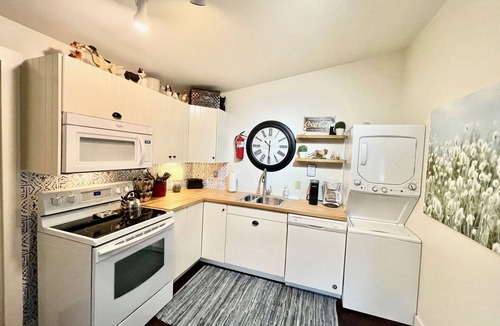 Hershey House | Cozy Corner Cottage .5 mi from HersheyPark