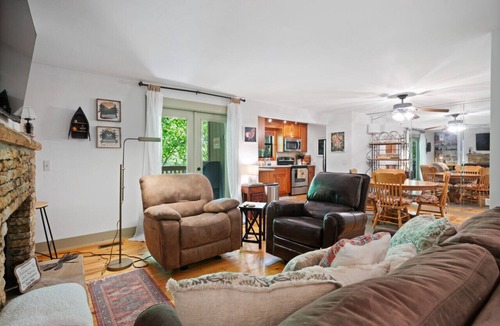 Big Canoe Condo | Cozy Corner in Big Canoe