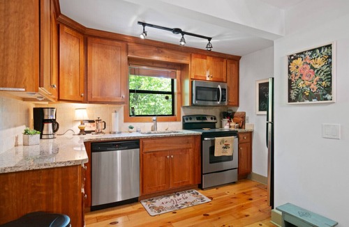 Big Canoe Condo | Cozy Corner in Big Canoe