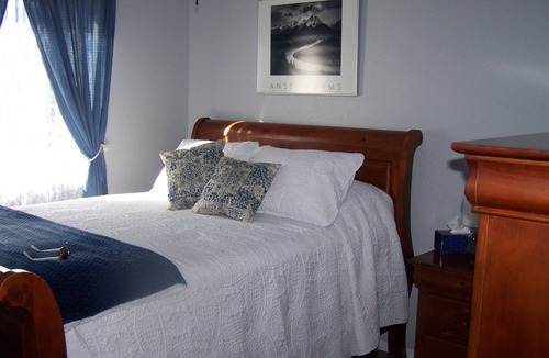 Elgin Apartment | Cozy Corner is waiting for You!