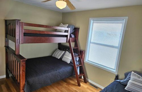 Oswego Apartment | Cozy Corner