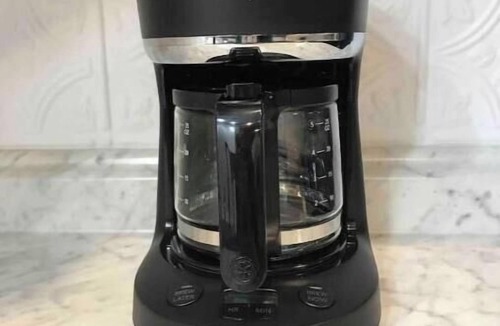 Van Buren Apartment | Cozy Corner