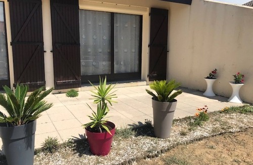 Bretignolles-sur-Mer House | Cozy Cottage 200m from Beach & Surf Spot – WIFI, 4 Sleeps