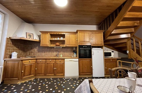 Ferrieres-sur-Sichon Cottage | Cozy cottage near Vichy, pets allowed