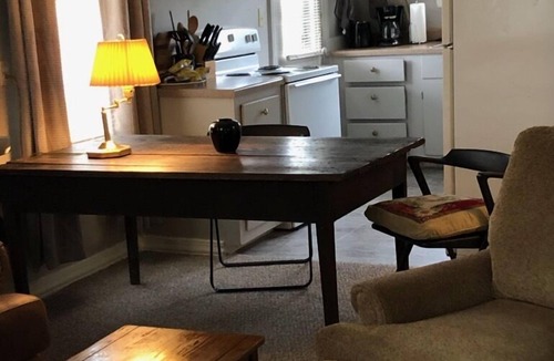 Lynn Cottage | Cozy, cottage,1bedroom 1bath,1daybed in open living space. Much liked, Monthly