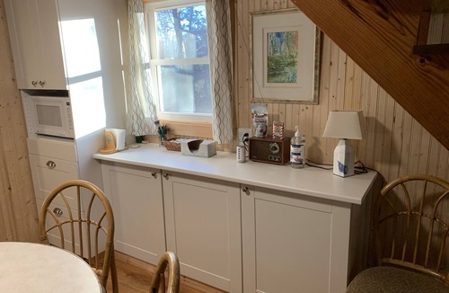East Chop House | Cozy cottage 3/4 mile from Oak Bluffs harbor