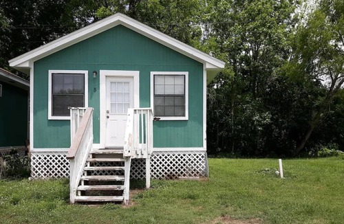 Huntsville Cottage | Cozy Cottage #5, Walker County, Texas