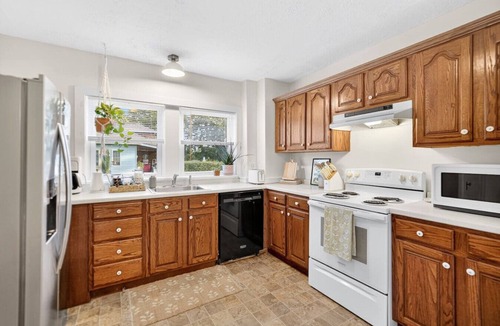 Alverton Apartment | Cozy Cottage Apartment