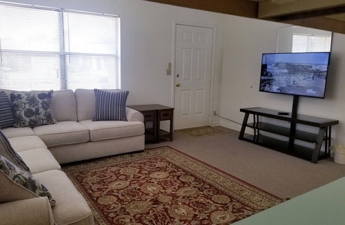 Idabel House | Cozy Cottage Apartment with All Amenities
