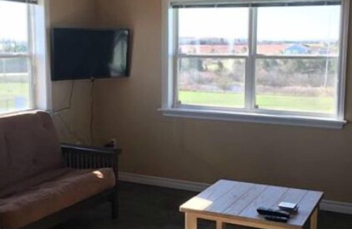 Sea View Cottage | Cozy Cottage Close to Fantastic Beach!
