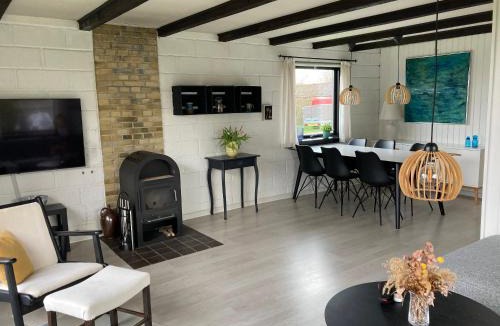 Skastrup Strand House | Cozy Cottage Close To The Beach