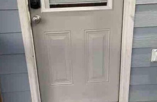 Cleveland House | Cozy Cottage Downtown Cleveland